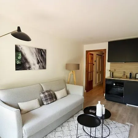 For 4 People Balcony Parking Close Megève